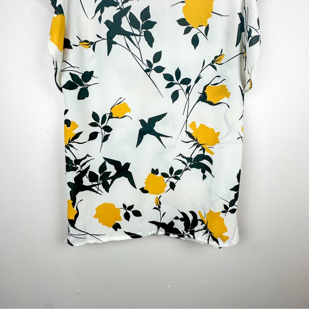 Cabi 3963 Birdwatcher Floral Crossover Flutter Sleeve Blouse XS - Picture 8 of 10